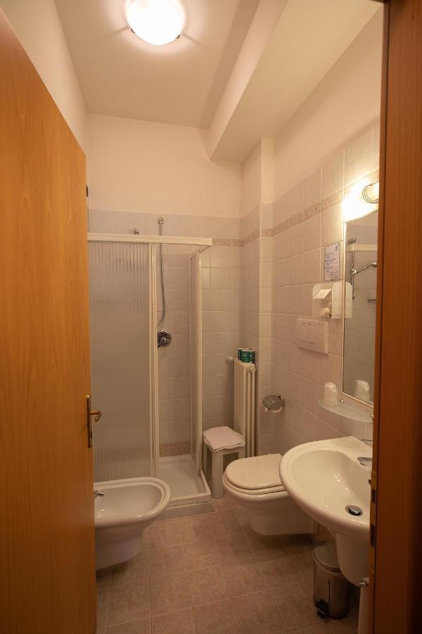Hotel Da Roberto Lazise Zewnętrze zdjęcie